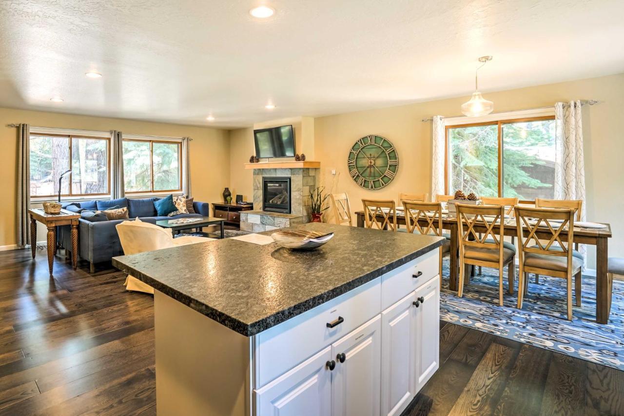 South Lake Tahoe Home With Hot Tub, Deck, And More! Eksteriør billede